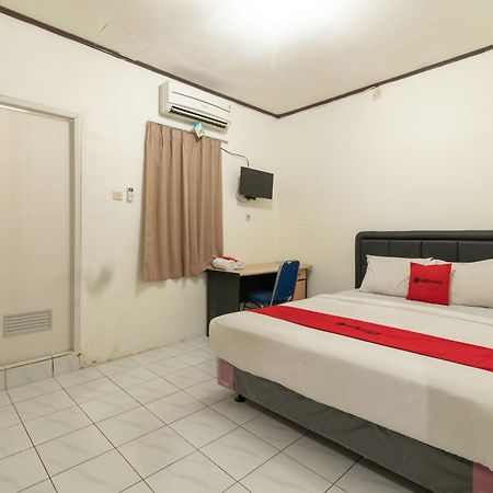 Reddoorz Near Pondok Indah Water Park Jakarta Eksteriør bilde